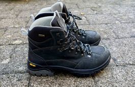 neuwertige Wanderschuhe Trevolution mit Vibram Sohle