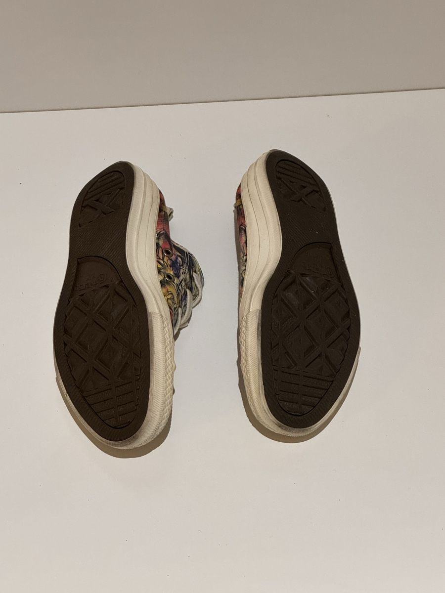Chaussures femmes: Converse Blumenmuster – D'occasion à Glattpark par Kleider_shop 1