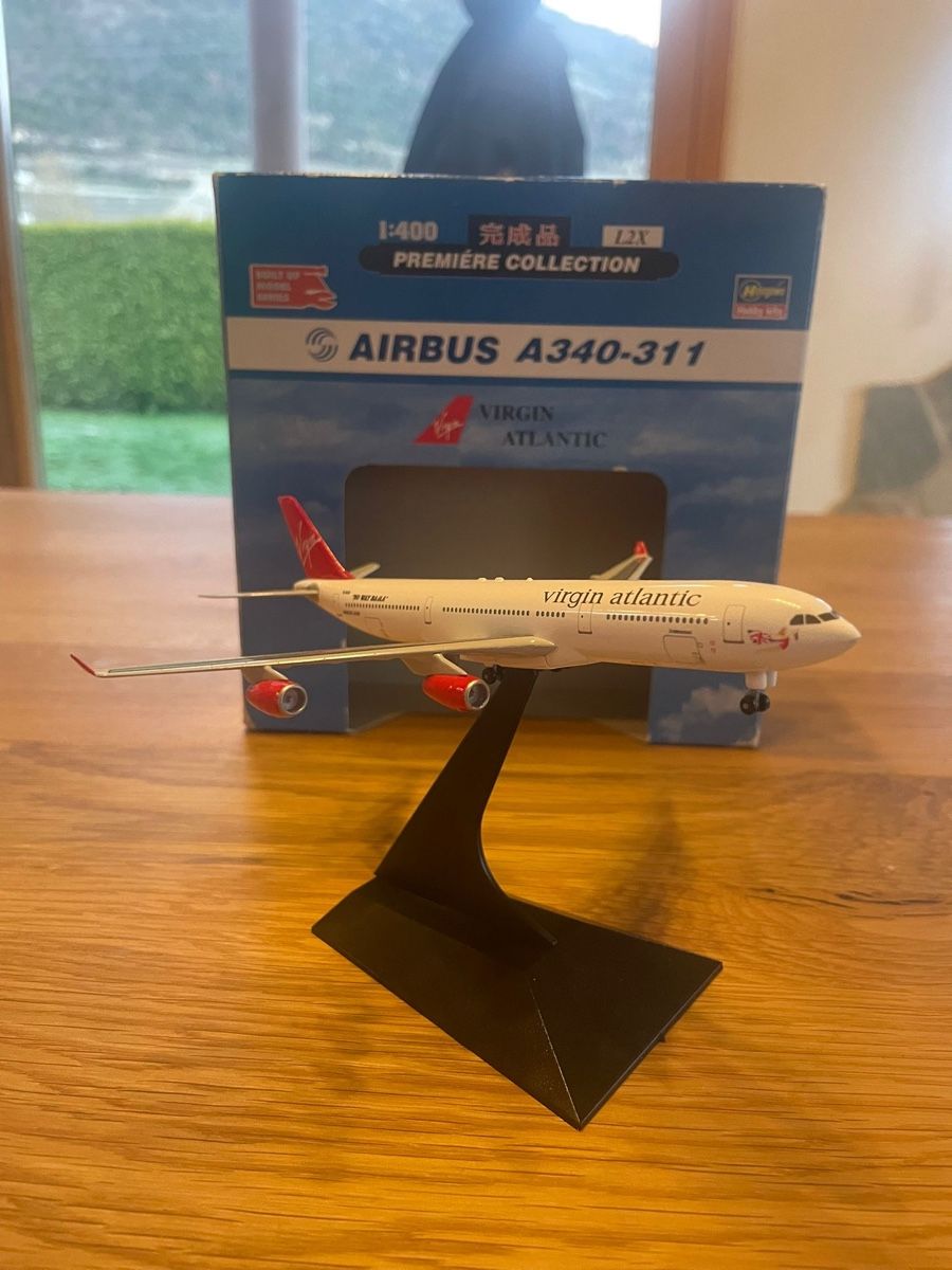 Airbus Kit di modellismo & Modellini statici: Modèle d’un A340-300 1:400 – Nuovo (secondo la descrizione) da Chippis venduto da Gini17