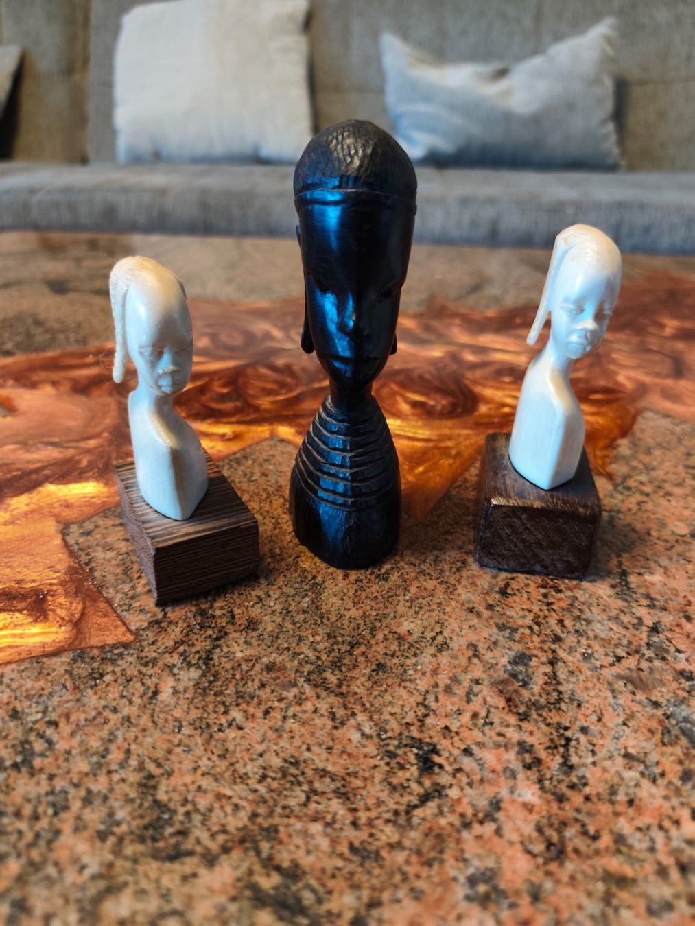 Statuette: Grosse afrikanische Sammlung ab 1.- – Usato da Birr venduto da KERANO 1