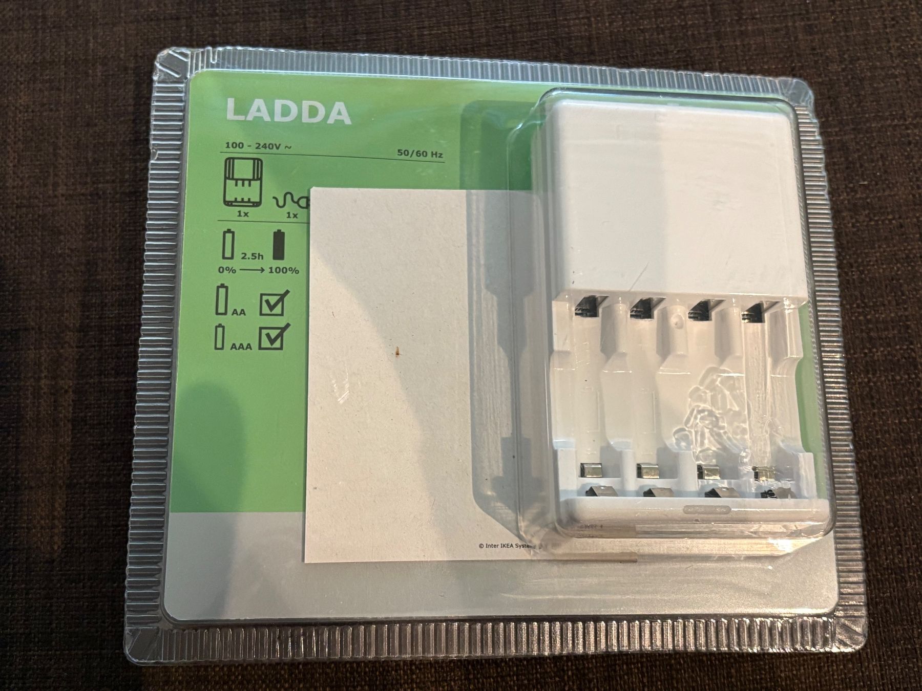 Ikea Accus & piles: Batterien-Ladegerät inkl. Batterien – Neuf avec emballage d'origine à Grenchen par SweetiesCH 1