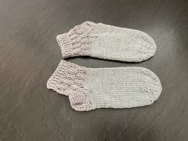 Handgestrickte Kindersocken Gr. 34/35