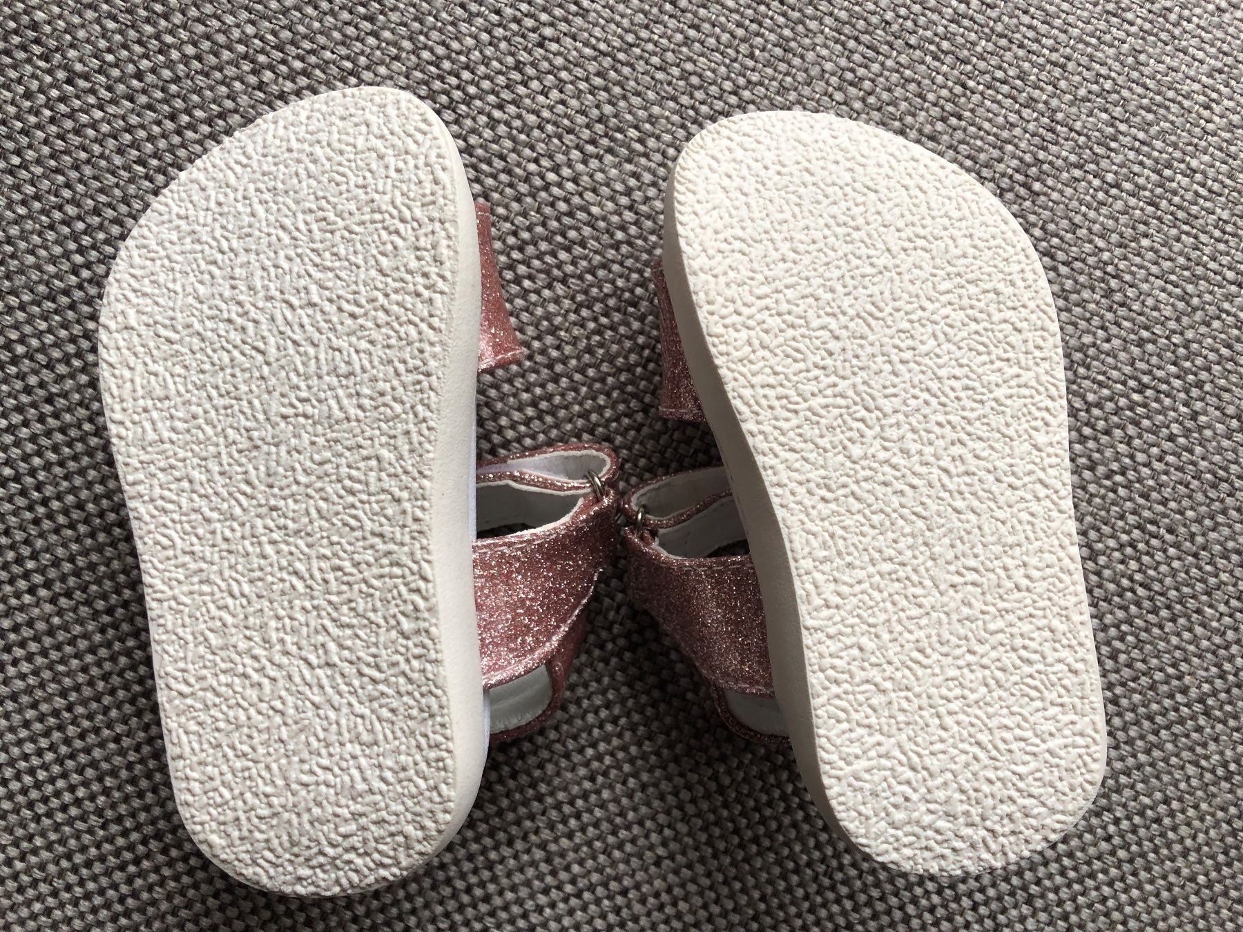 Scarpe per ragazzi: Baby party sandals 20 – Nuovo (secondo la descrizione) da Brugg AG venduto da Magna3 5