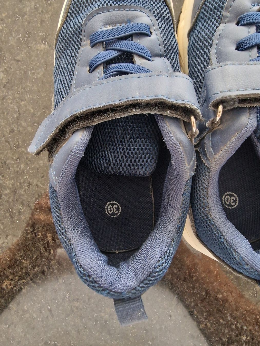 Scarpe per ragazzi: Kinder sneakers blau Grösse 30 – Usato da Muri AG venduto da deltadreieck 2