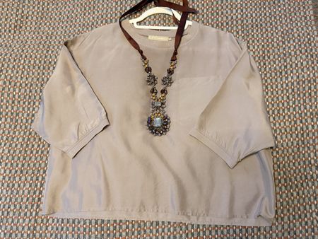 Seidenbluse 100% Stefanel beige Grösse M guter Zustand