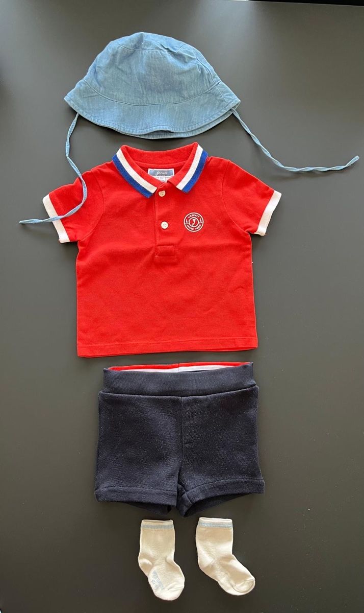 Jacadi Lotti & Set di vestiti: 6 Months Boy Set Jacadi only socks Verbaudet – Usato da Wilen b. Wollerau venduto da seb_s6jm 1