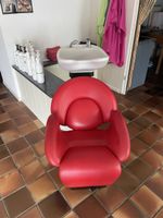 Waschbecken mit Stuhl rot und weiss guter Zustand