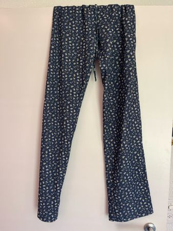 Schöne Blumen Hose Gr. XS von Pull&Bear für den Sommer ☀️