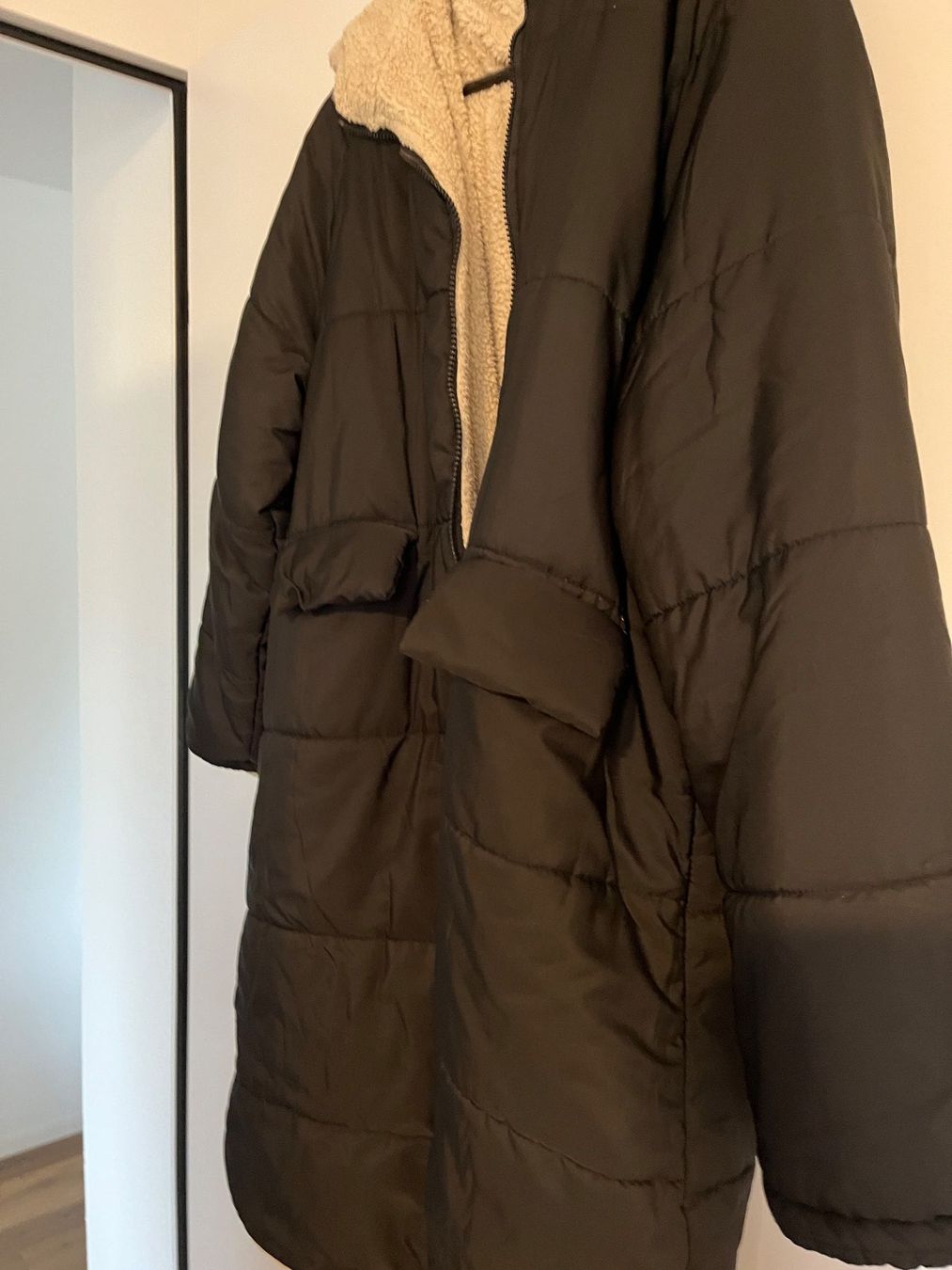 Cappotti: Wintermantel /// XL – Usato da Brittnau venduto da Zofigerin 1