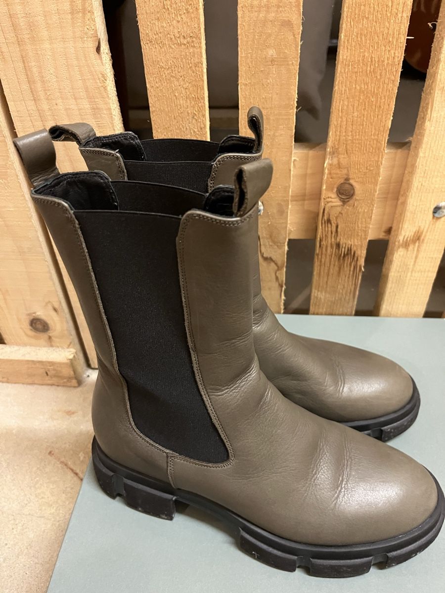 Damenschuhe: Bottines/boots Minelli kaki, cuir, taille 39 – Neu (gemäss Beschreibung) aus Hauterive NE von Lipal 6