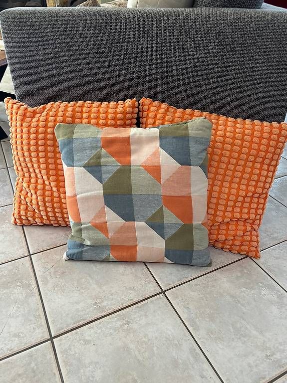 Kissen: Coussins Ikea – Gebraucht aus St-Barthélemy VD von VivianF