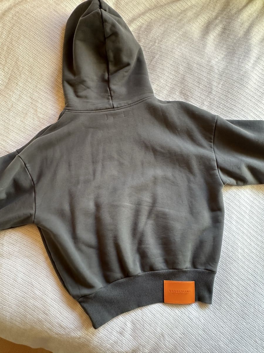 Pulls & Sweat-shirts: Borderline V2 Hoodie – D'occasion à Vaduz par whitepalmtree