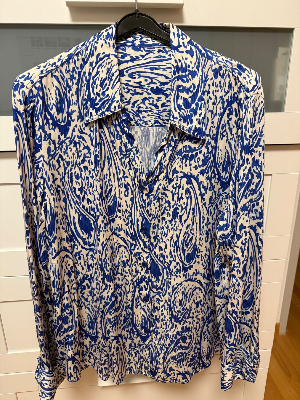 Zara Chemisiers: Zara Bluse – D'occasion à Abtwil SG par Fcbayern1992