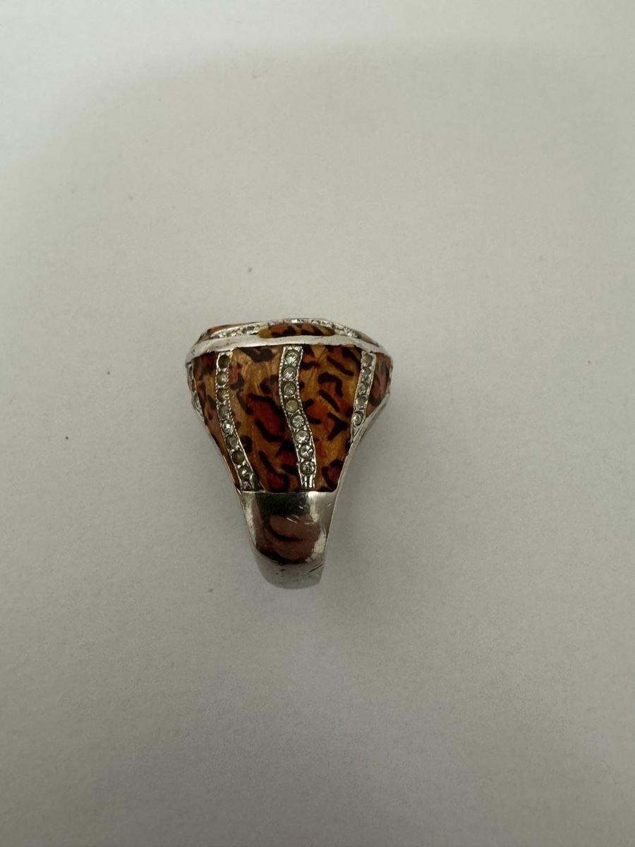Anelli: Modischer Damenring mit Tigerprint und Strass – Usato da Niederbipp venduto da yar_tf6f 3