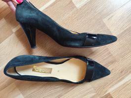 Gabor Black Suede Pointed Toe Heels Size 5