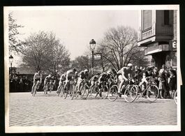 Fotografie Berlin, Fahrradrennen 1942, R