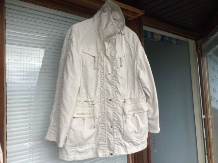 VESTE de printemps - Taille 40-42 - Très bon état