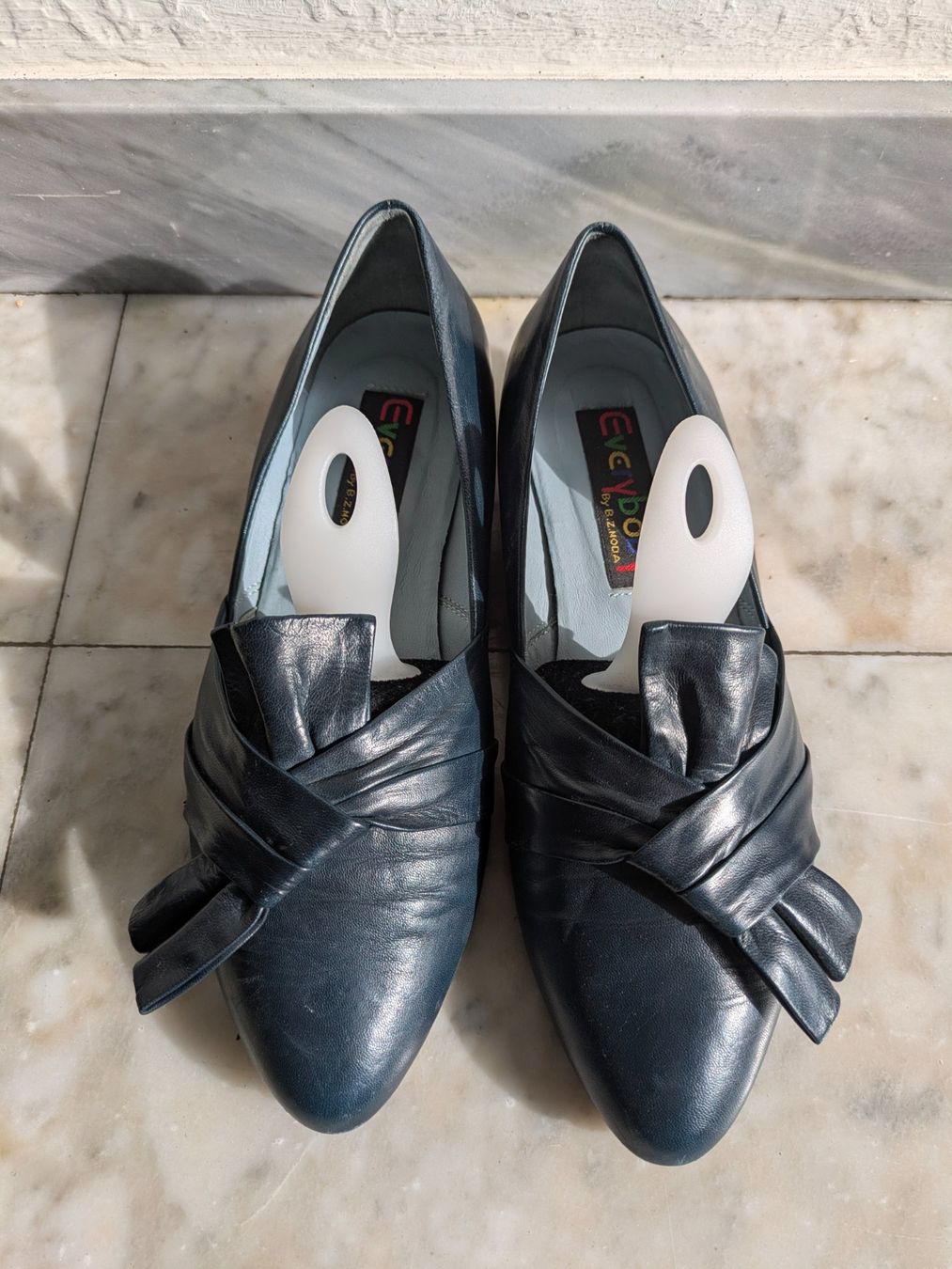 Scarpe da donna: Elegante, blaue Echtleder Ballerinas, Gr. 36 – Nuovo (secondo la descrizione) da Basel venduto da thextasyof