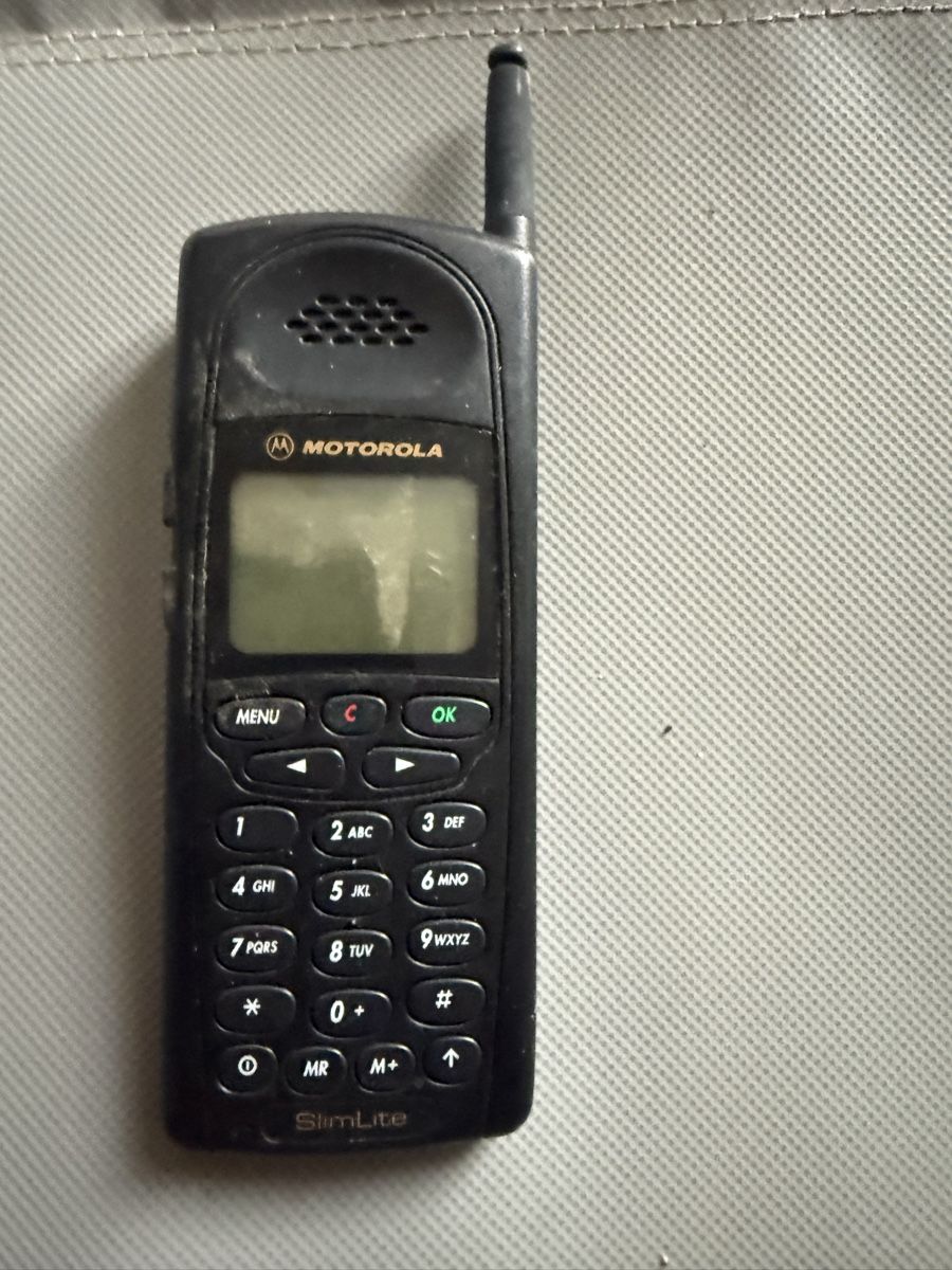 Motorola Telefoni cellulari / Smartphones: Motorola Slimlite – Usato da Embrach venduto da Tom1717