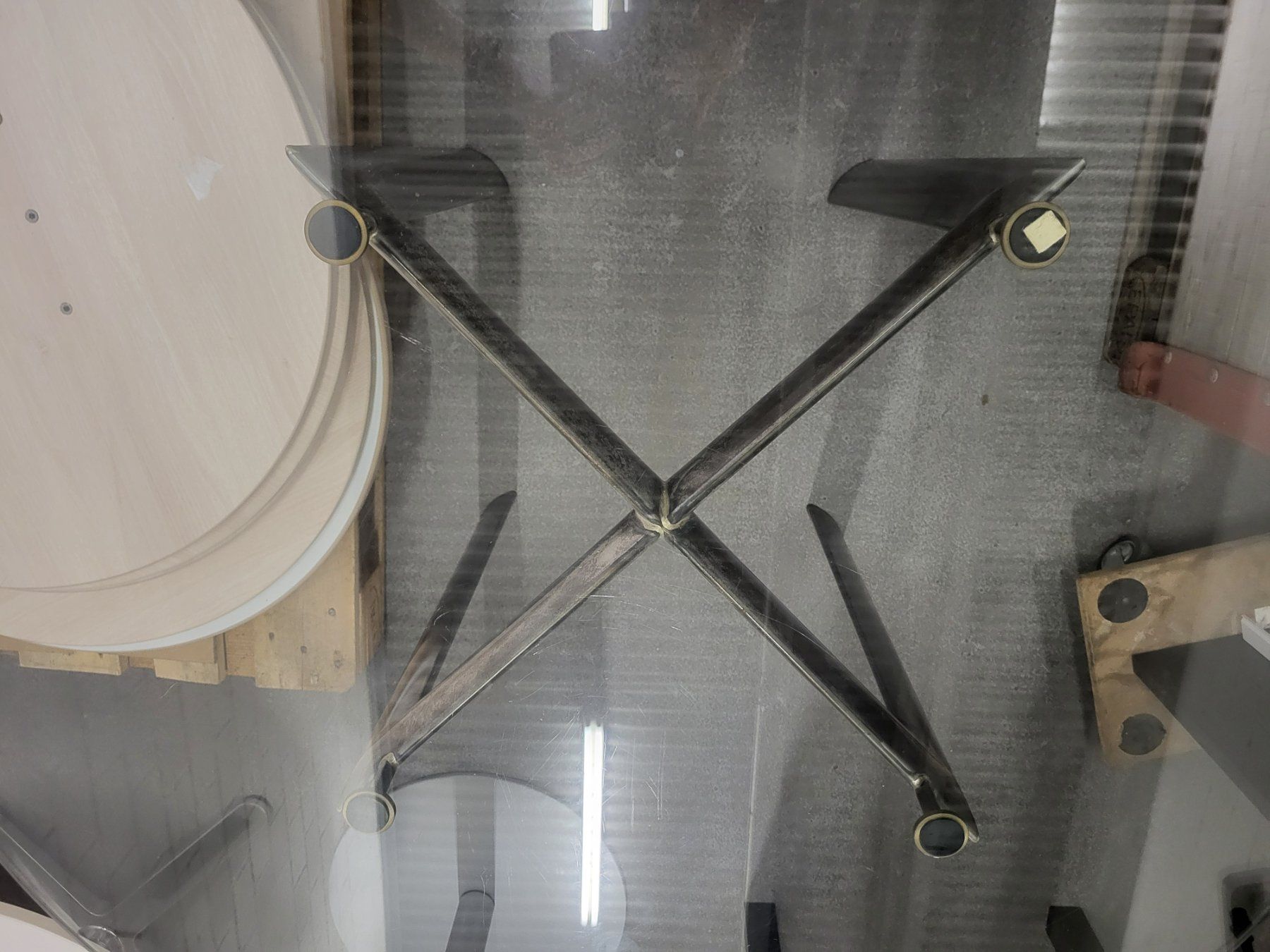 Tavoli: Designer Glastisch rund – Usato da Diessenhofen venduto da Osio 2