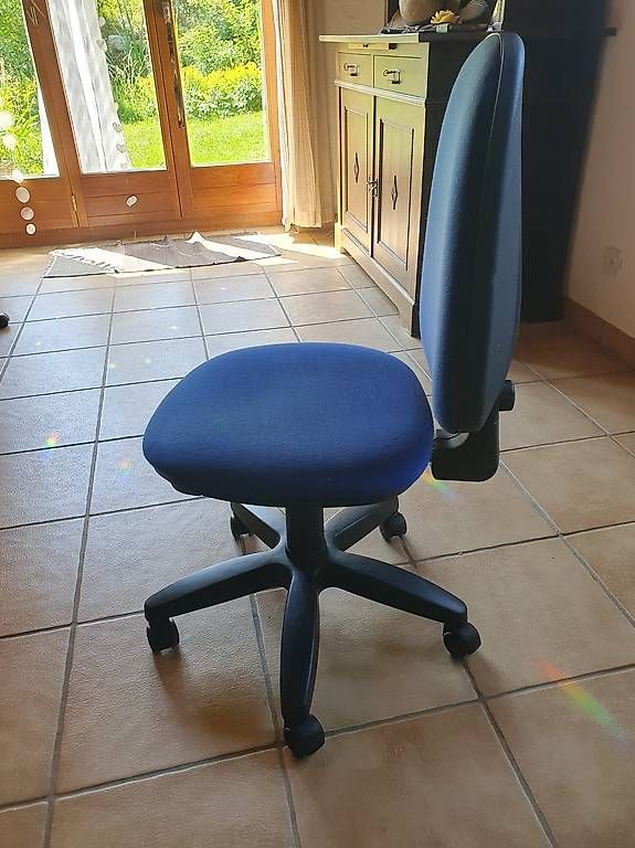 Stühle: Chaise de bureau – Gebraucht aus Nidau von jul_6tpv 1