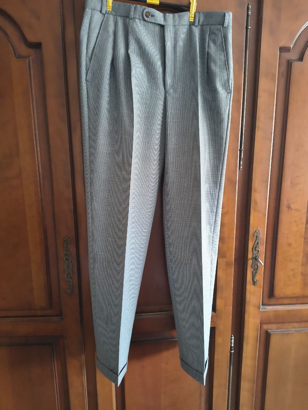 Hosen: Herrenhose Grösse 44 – Gebraucht aus Thun von man_fg9v