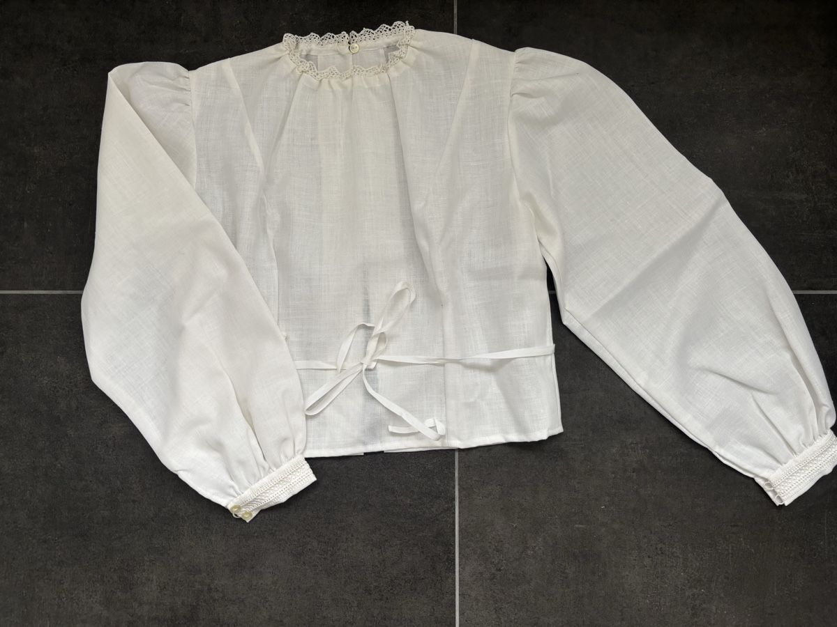 Vestiti: H. Moser Dirndl Gr. 42, Leinendirndl mit 2 Blusen. – Nuovo (secondo la descrizione) da Termen venduto da rowi13 3