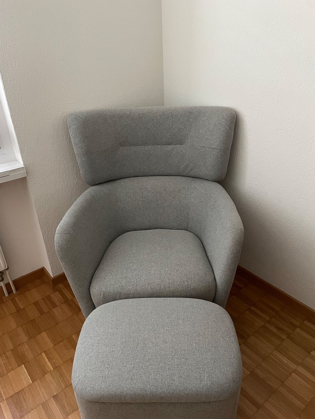 Ikea Poltrone: Sessel mit Hocker grau Stoff guter Zustand – Usato da Killwangen venduto da Silebile