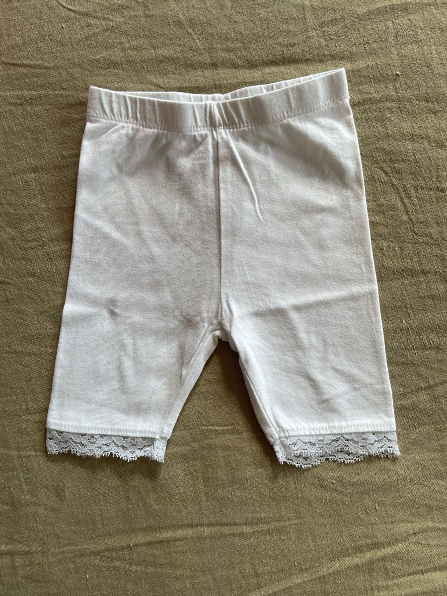 Pantaloni: Mädchen Sommer Radlerhose, Gr. 68 – Usato da Hirzel venduto da carta9