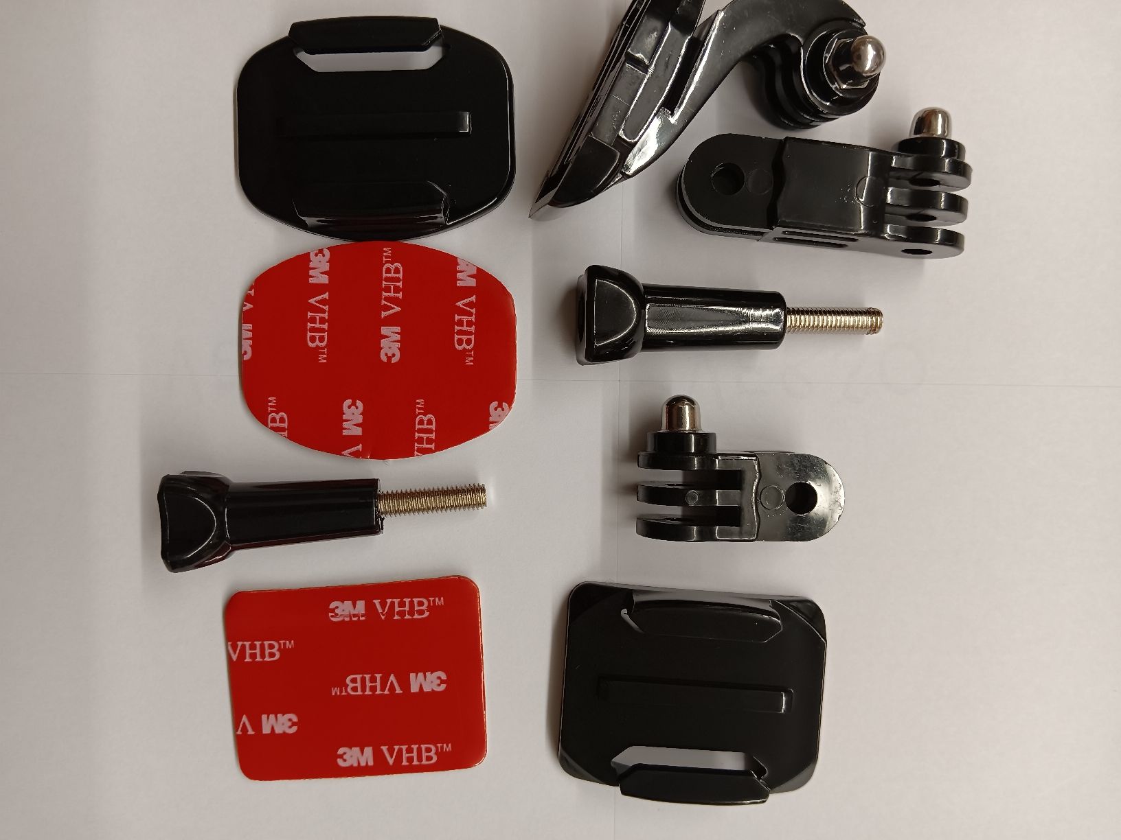 Action Cam: GoPro Action Cam Mounting Kit with generic 3M-like Pads – Nuovo e nell'imballaggio originale da Ermatingen venduto da rik4rdo 1
