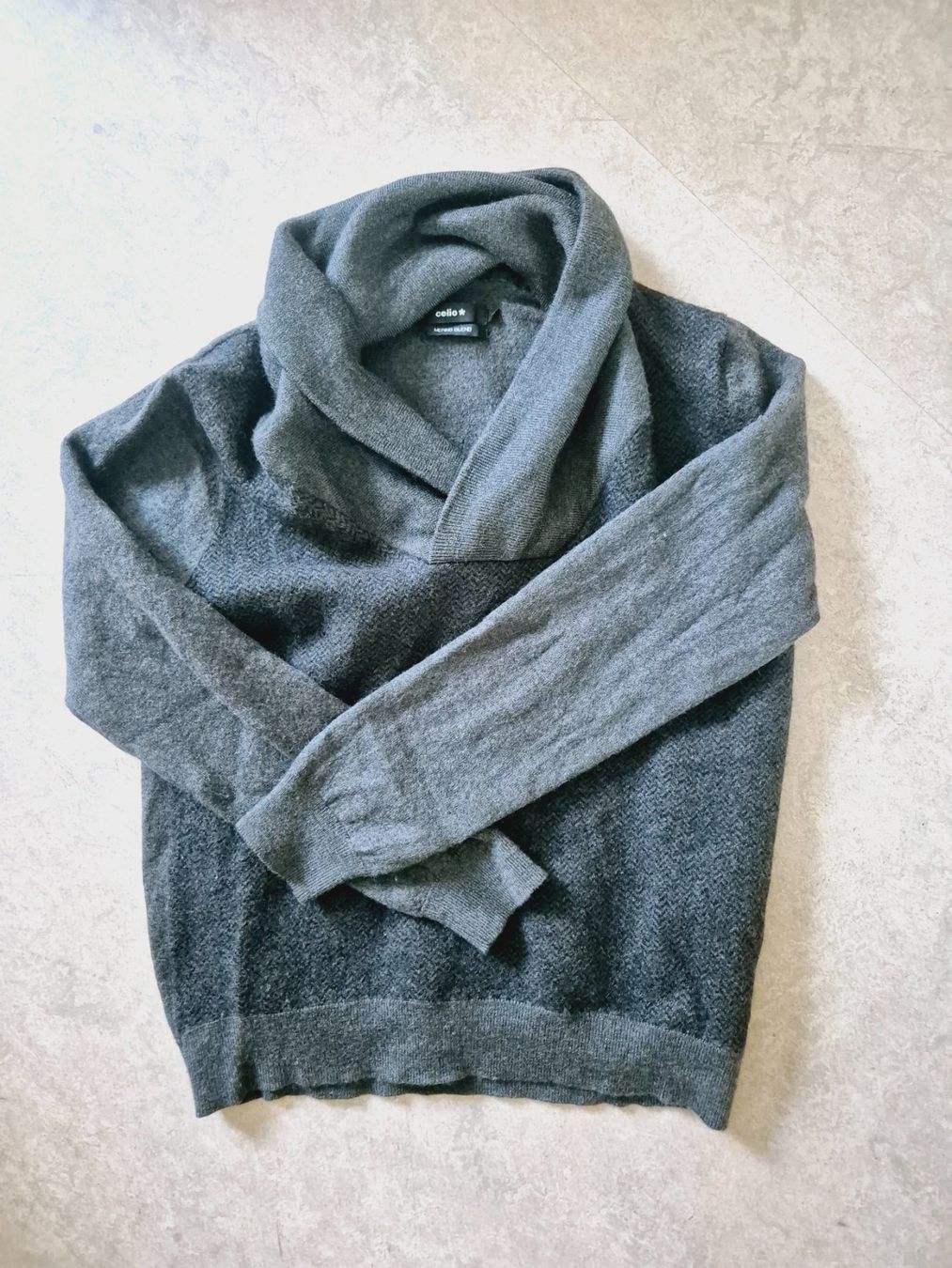 Maglioni & Felpe: PULLOVER CELIO XS WOLLE GRAU WEICH , TOP ZU JEANS HOSE – Usato da Elsau venduto da the-colorful-side 5