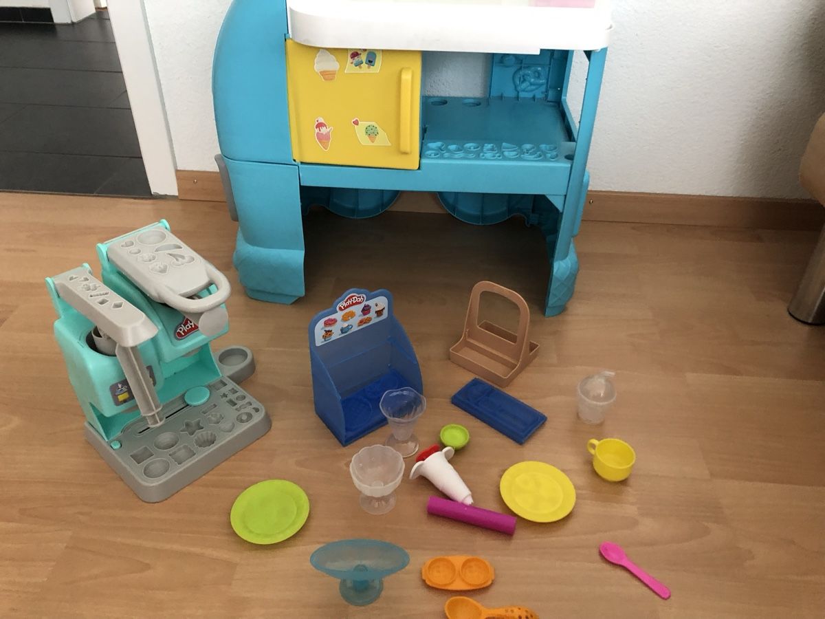 Play-Doh Spielzeuge: Eismaschine – Gebraucht aus Seengen von c-bruder 3