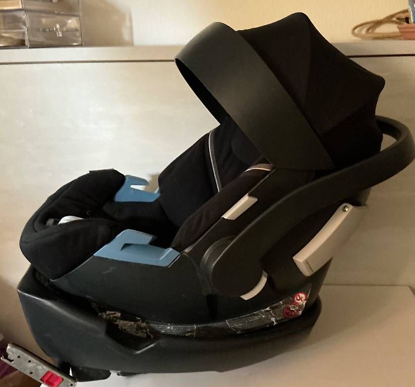 Seggiolini per auto: Siège auto-Cosy Cybex Aton 5 – Usato da Troinex venduto da nin_kv6x 1