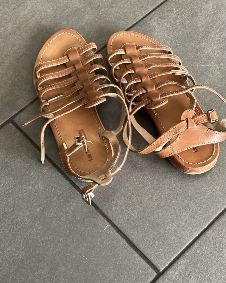 Scarpe da donna: Sandalen aus Leder – Usato da Luzern venduto da oli_6x2r