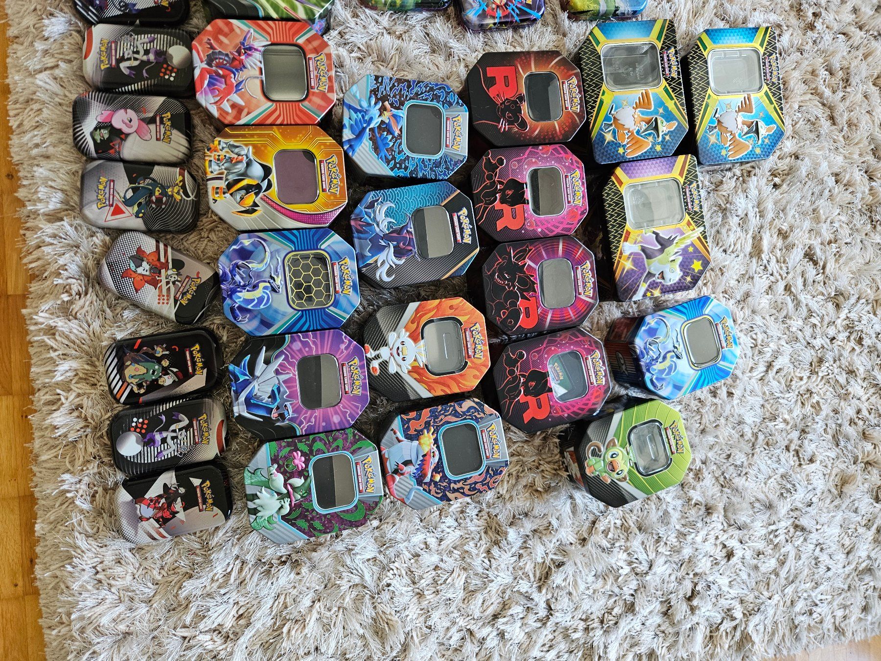 Pokémon Sammelbilder & Trading cards: Verschiedene Pokémon-Tins – Gebraucht aus Hagenbuch ZH von RoumanV 3