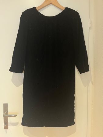 Robe courte noir en velours