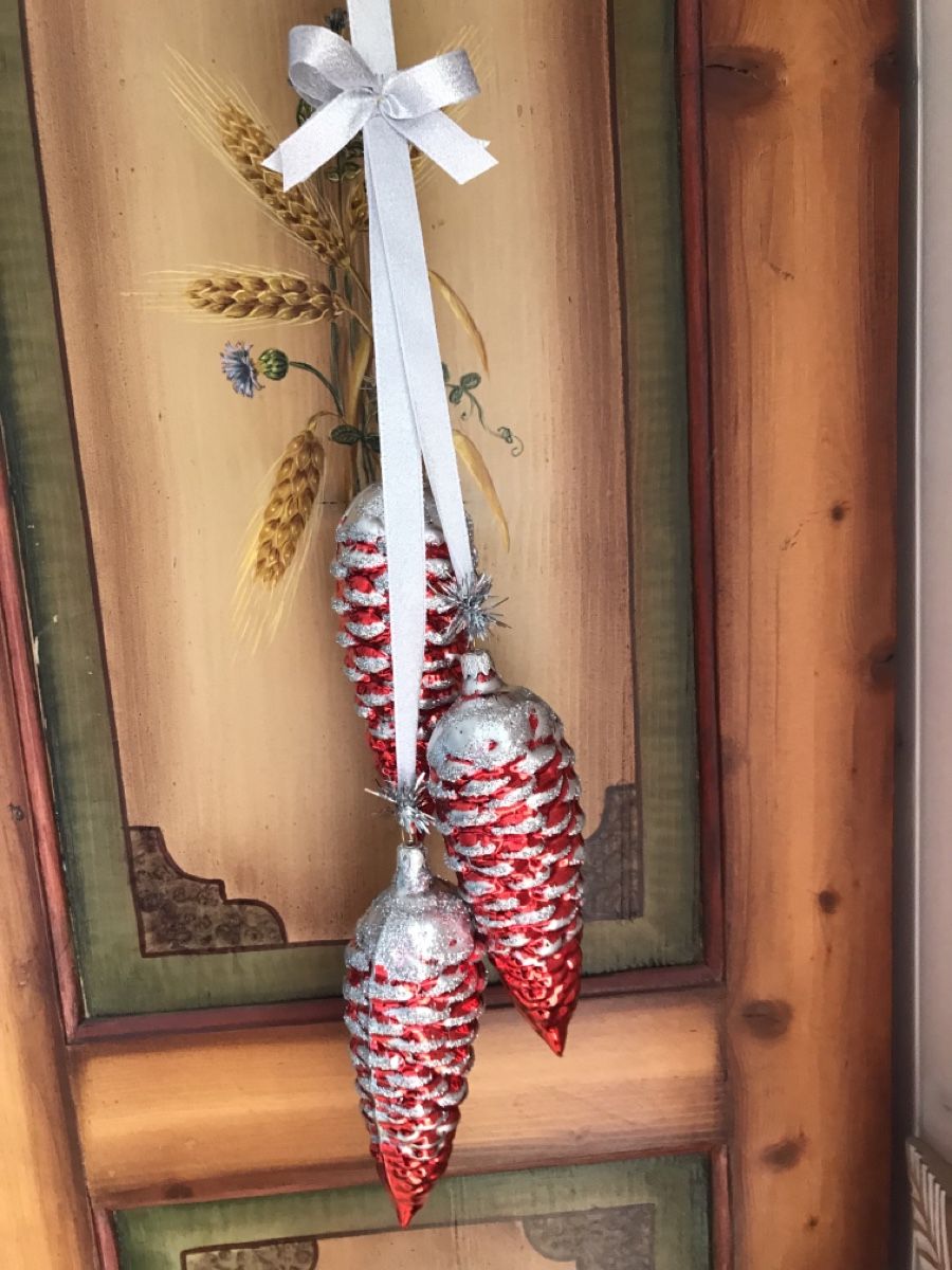 Tutte le decorazioni: Gehänge rote Zapfen Christbaumschmuck – Nuovo e nell'imballaggio originale da Alpnach Dorf venduto da marvo 1