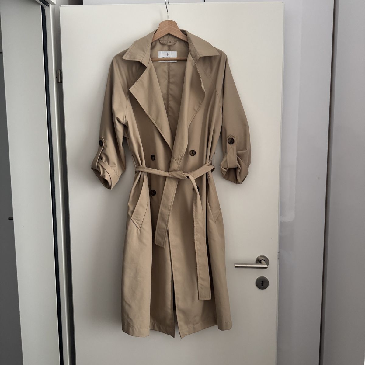 Stradivarius Manteaux: Trenchcoat 3/4 sleeve – Neuf (Voir description) à Wädenswil par katdede