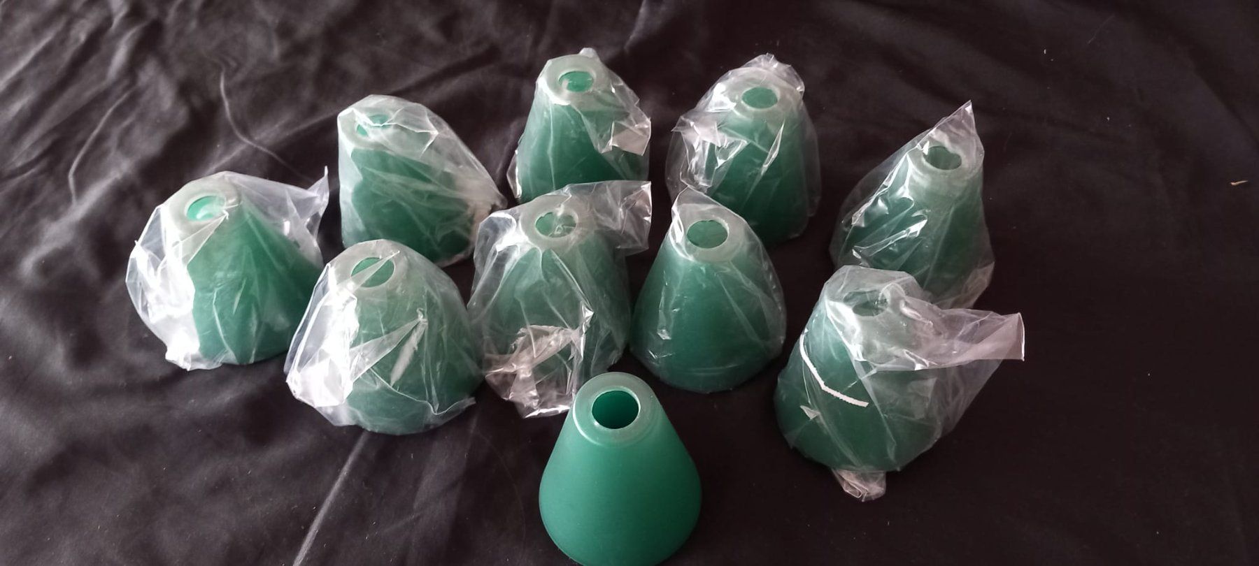 Paralumi: 10 STK LAMPENGLÄSER - GRÜN – Nuovo (secondo la descrizione) da Huttwil venduto da Kunterbuntli