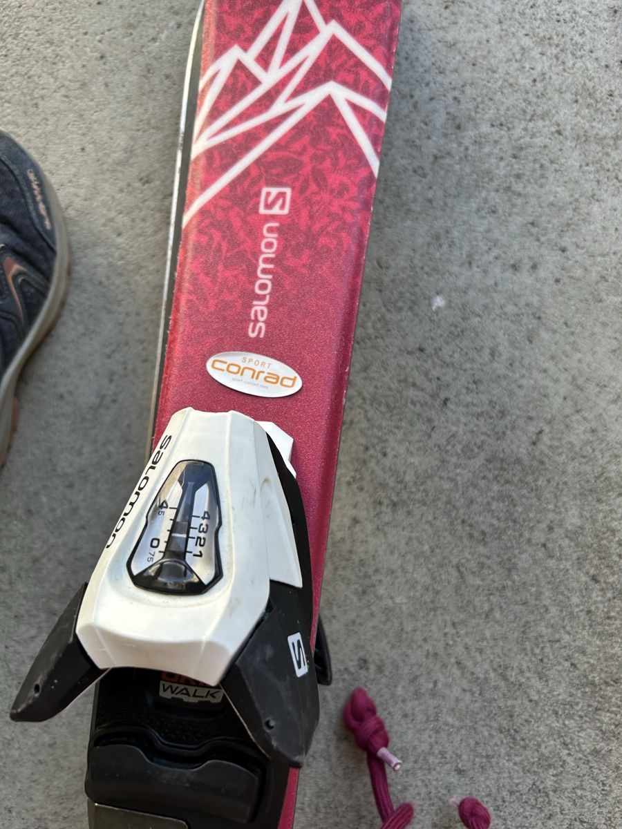 Salomon Skis: Kinder Salomon Ski mit Bindung  – D'occasion à Ermatingen par ann_y78b 1