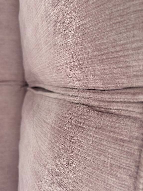 Sofas: Couch, Sofa, Polstergruppe, rosa – Gebraucht aus Basel von Maar 3