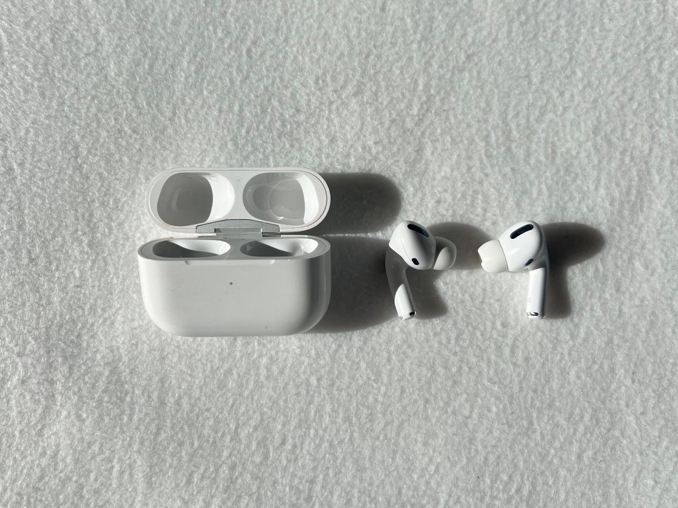 Apple Kopfhörer: AirPods Pro 1.Gen. – Gebraucht aus Oberwil BL von