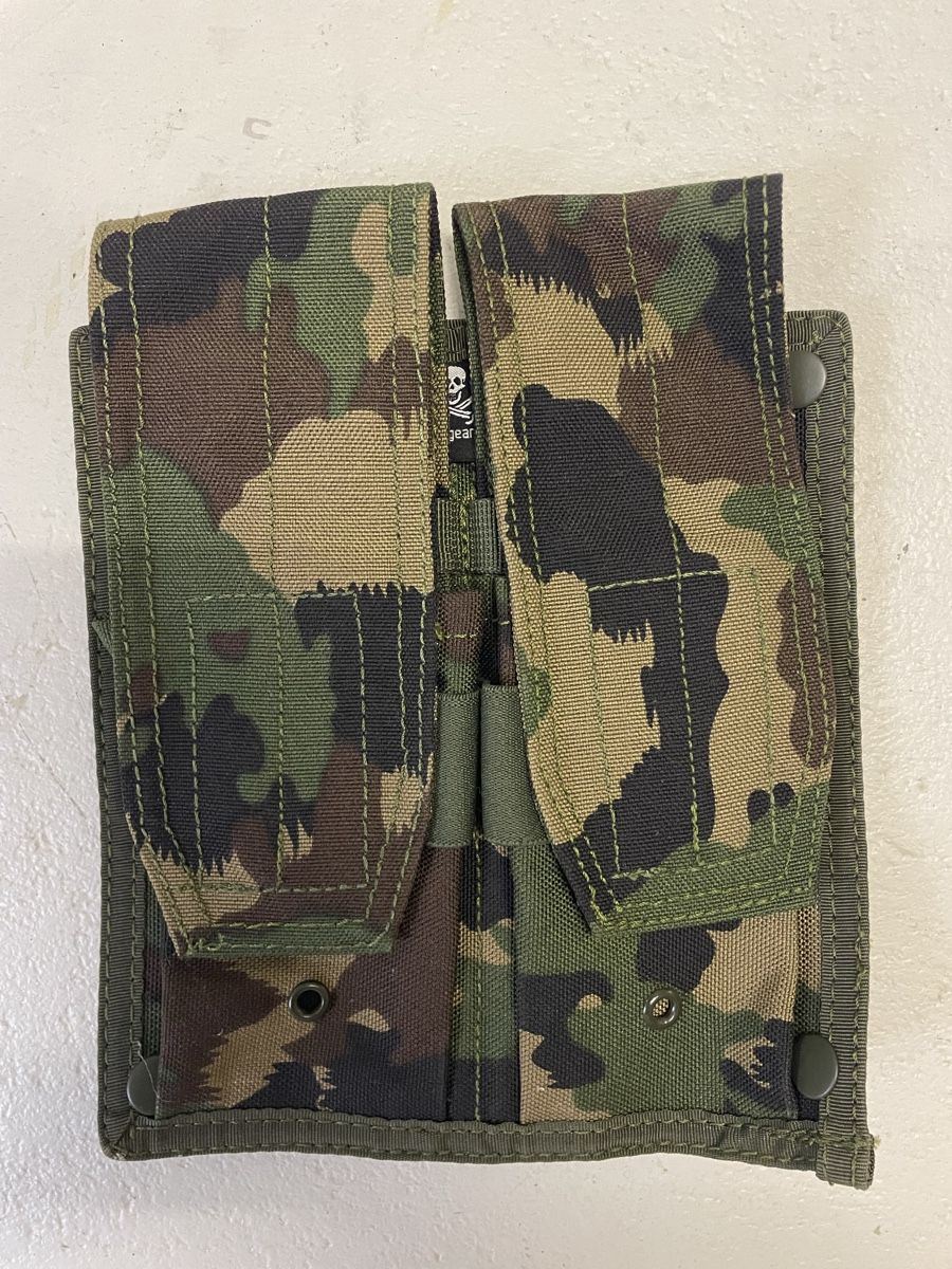 Uniformen: Taktische Weste Airsoft, Gr. verstellbar – Neu (gemäss Beschreibung) aus Zürich von SCHIESS-ZH 2