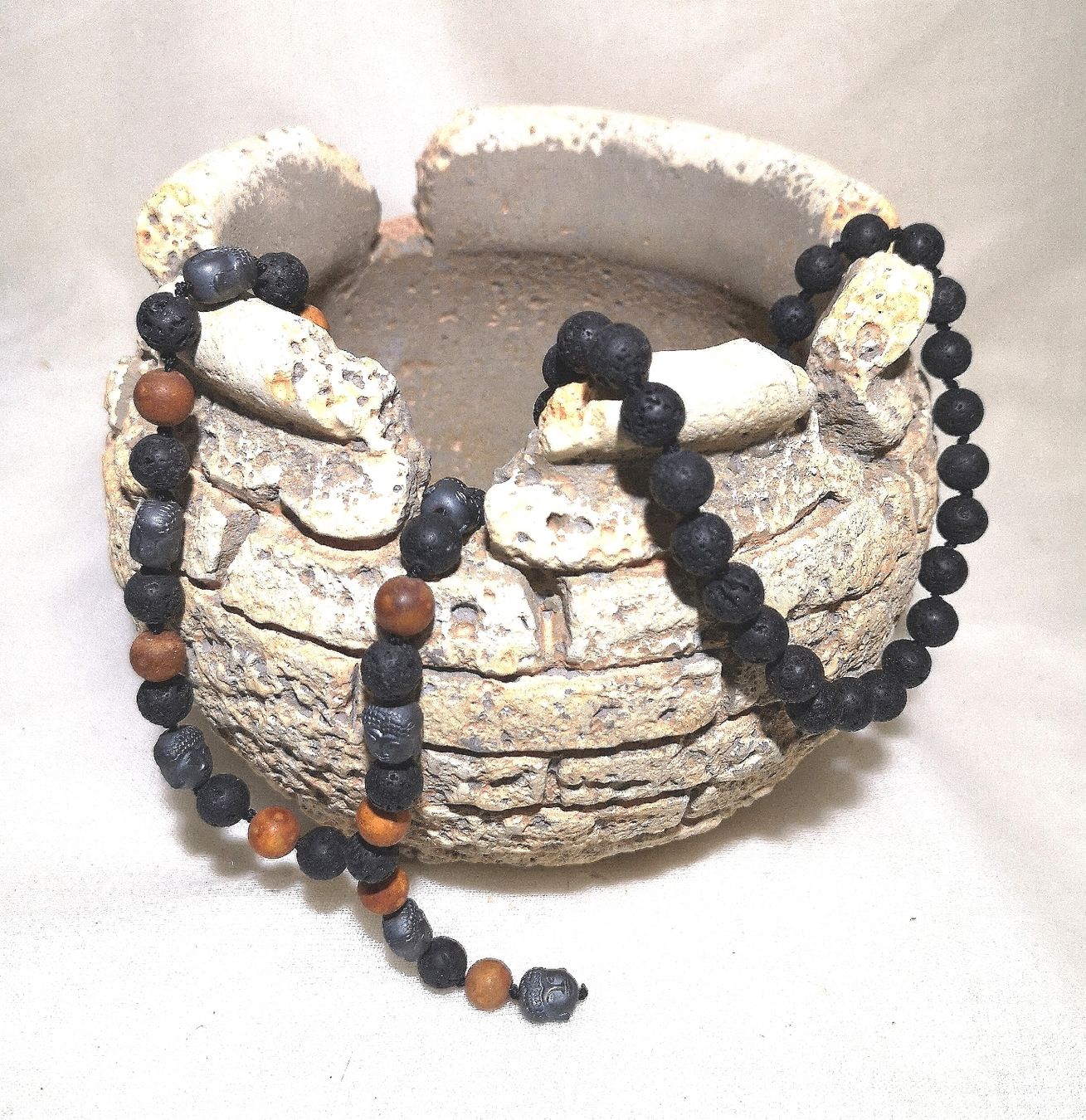 Ketten: Lava-Hämatit Stein Buddha-K. - Spendenaktion – Neu (gemäss Beschreibung) aus Unterkulm von Nachtigall 6
