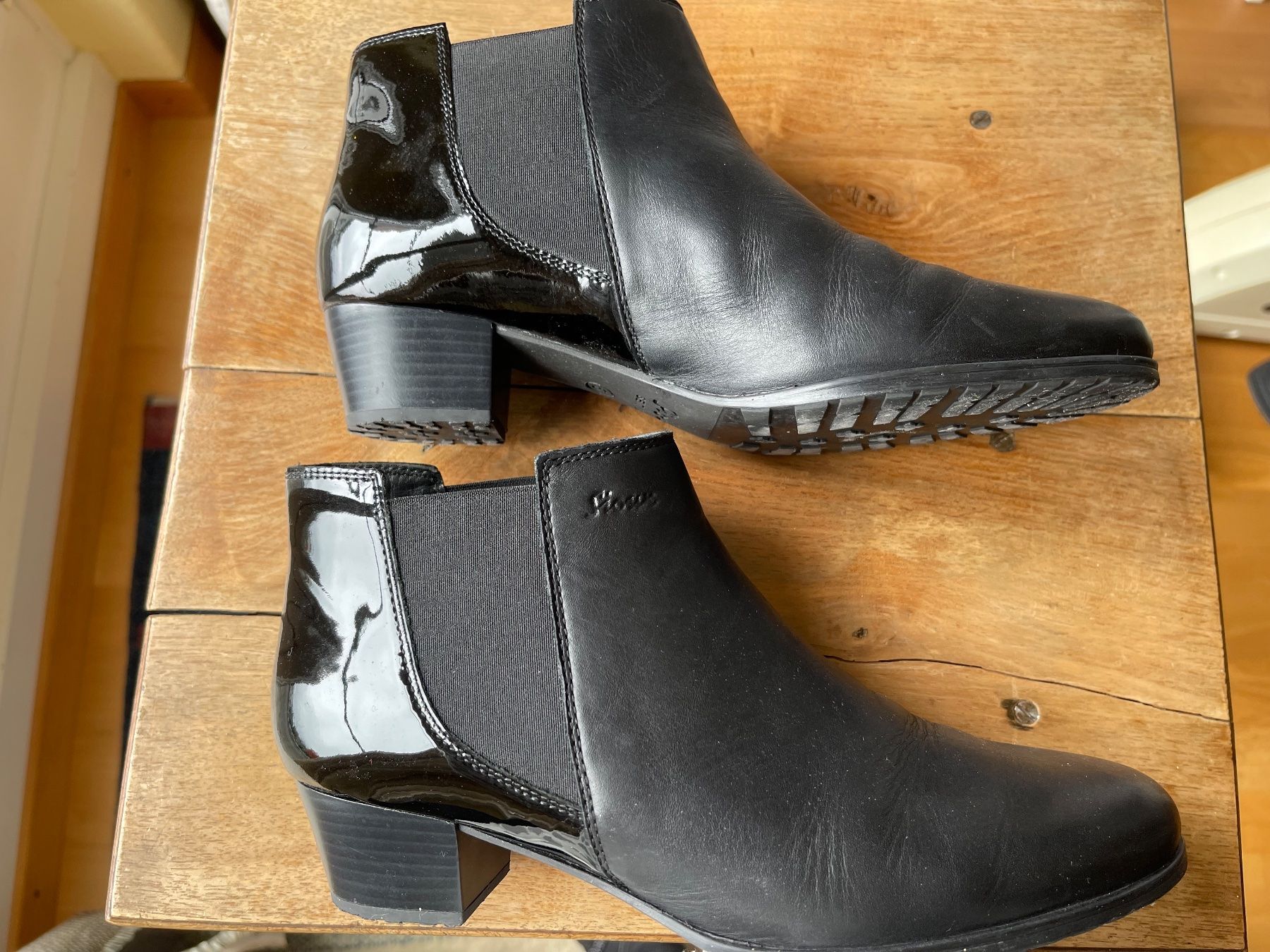 Scarpe da donna: Sioux Leder-Stiefeletten Gr. 39, schwarz – Usato da Meggen venduto da tulipe21