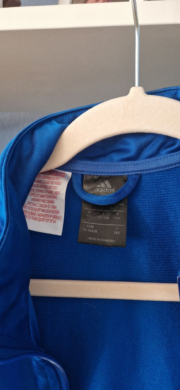 Adidas Giacche: Adidas Trainingsjacke Grösse XS Blau – Usato da Rüfenacht BE venduto da Loeti1992 3