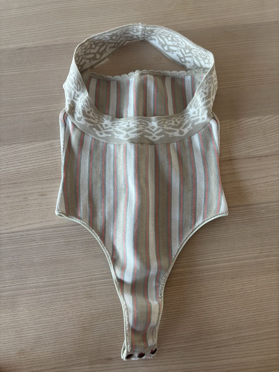Alaia Top: Body von Alaia – Nuovo (secondo la descrizione) da Rapperswil SG venduto da Carlotta1