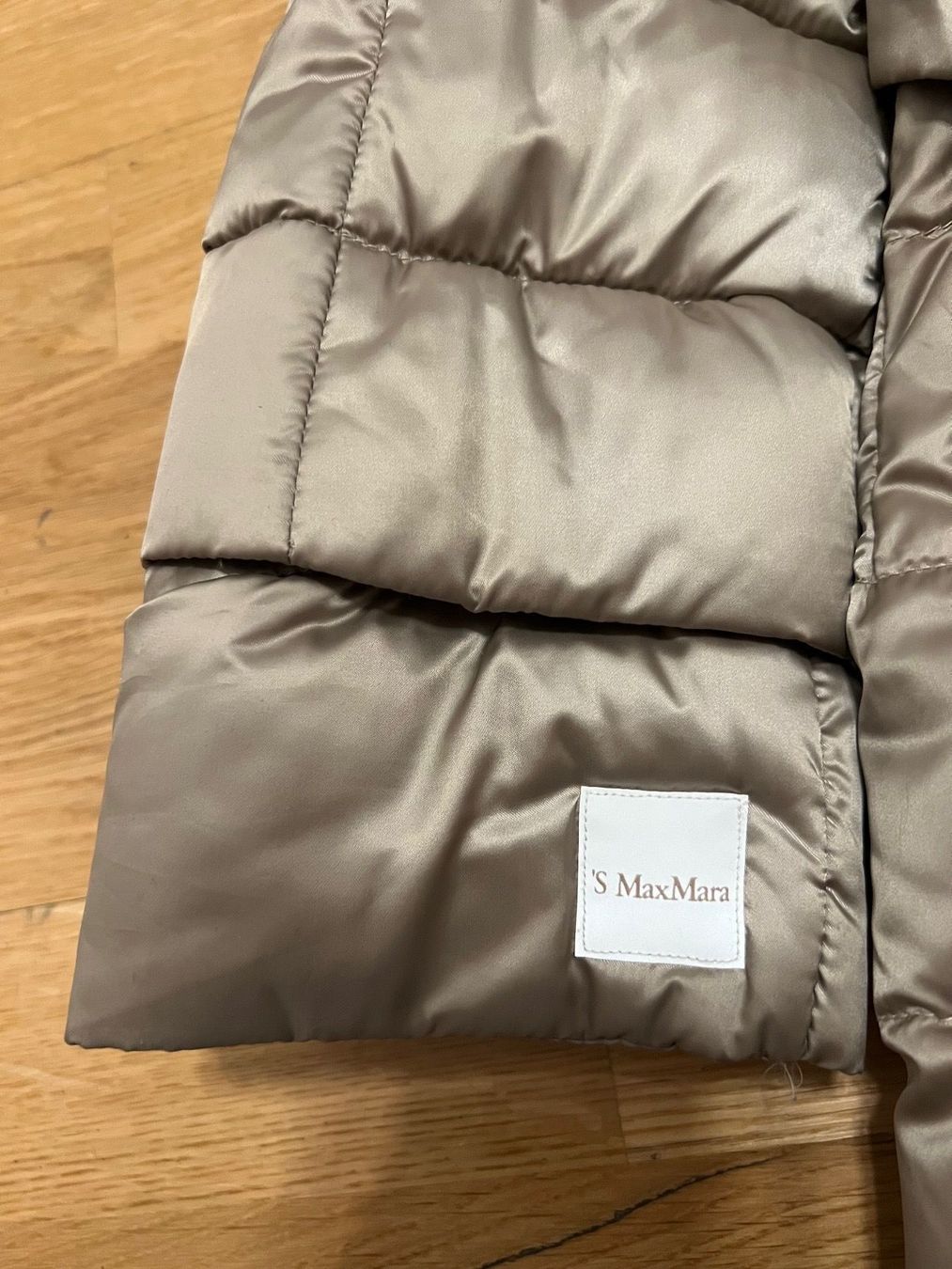 Max Mara Cappotti: MAX MARA Cube Coat Mantel Down Jacket – Nuovo (secondo la descrizione) da Ebmatingen venduto da dartim 1