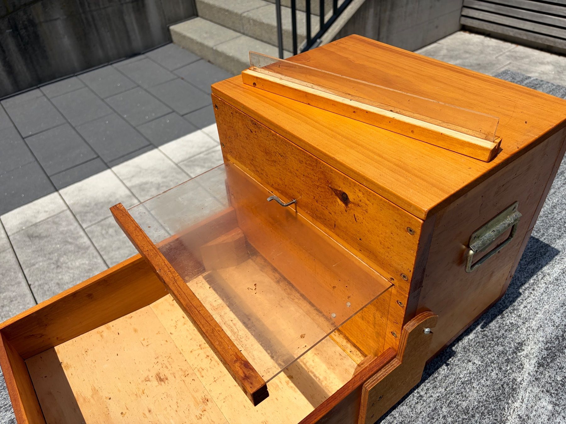 Alveari: Anbrüterkasten aus Holz mit Einlauftrichter – Usato da Stans venduto da odermatt55 4
