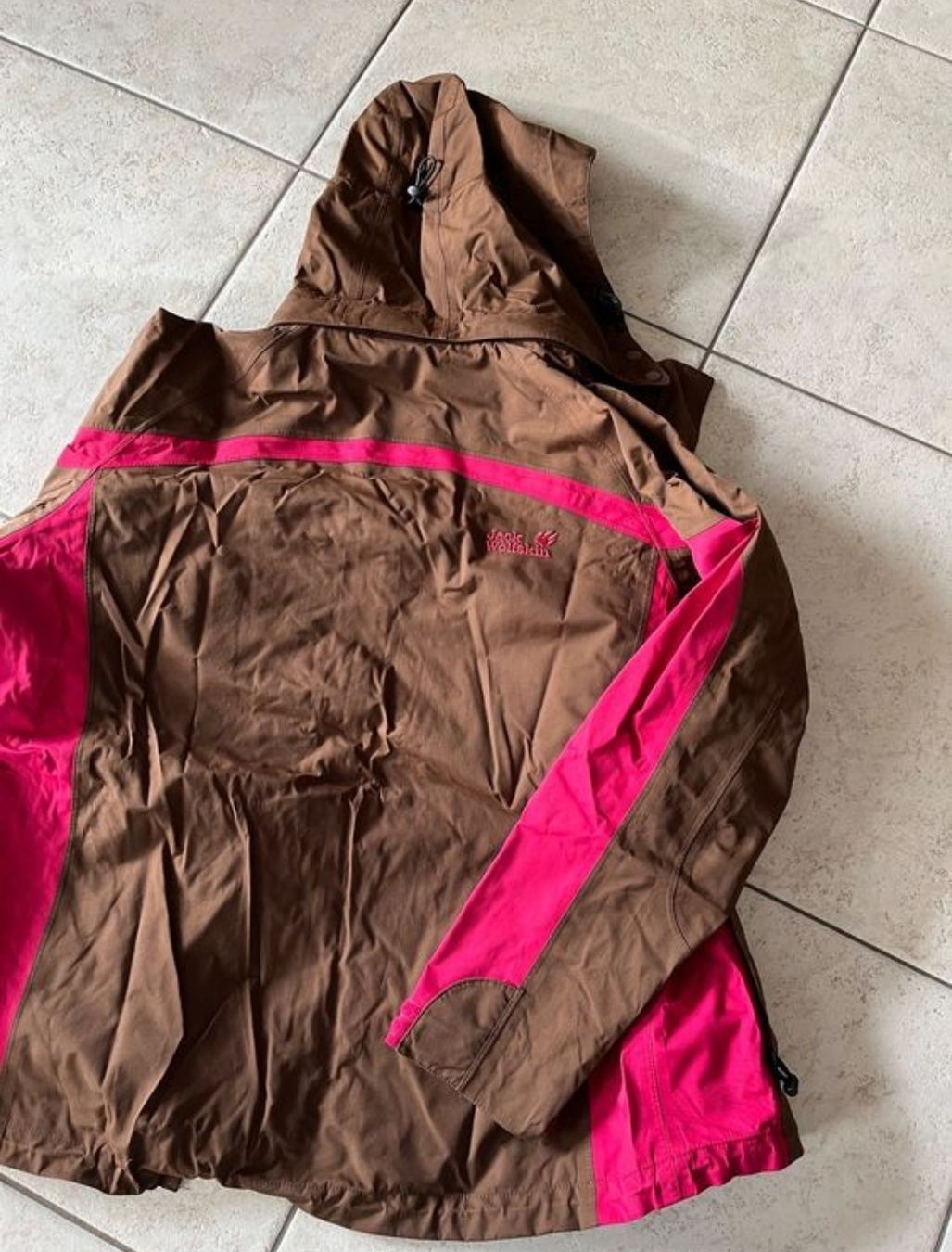 Jack Wolfskin Jacken: Jack Wolfskin Jacke Damen L – Gebraucht aus Bergdietikon von Staphylococcus 4